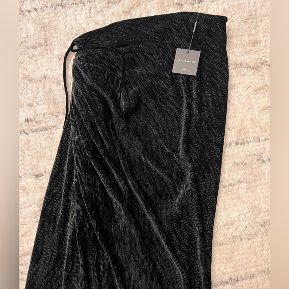 Brand new Maxi skirt with leg slit - Picture 1 of 3